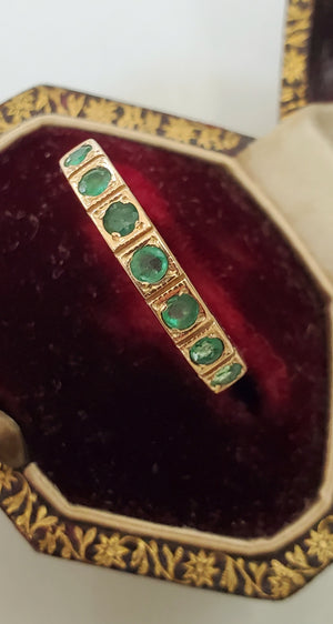 Vintage Gold Emerald Band